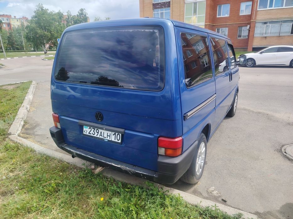 Продам бус т4 1993 года