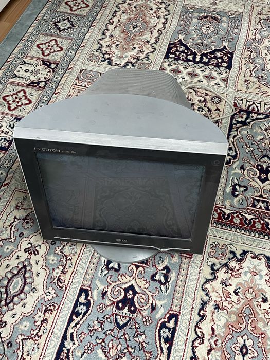 Монитор LG flatron t750bh plus