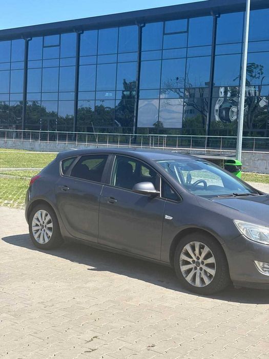 Vand Opel Astra J 1.7 CDTI 2010