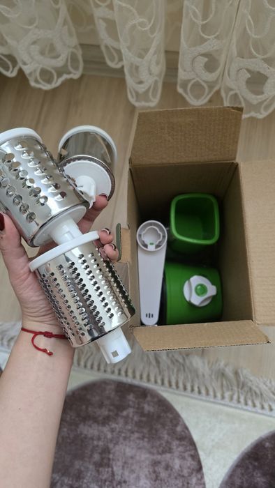 Настолна ръчна мелачка/ренде