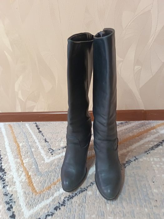 Демисезонные  кожанные сапоги