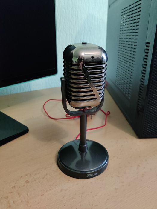 Компютър Lenovo + монитор Samsung