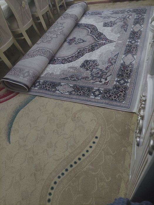 Гилам сотилади SAG фирманики, холати янги. Продается ковер фирмы SAG