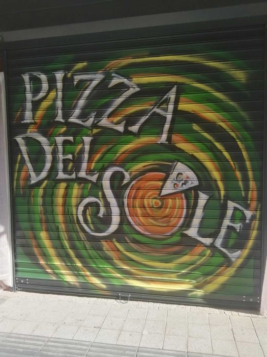 Ролетни врати, гаражни секционни врати изработка и монтаж.24/7