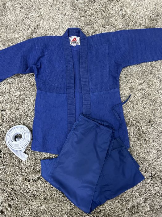 Продаю кимоно синий