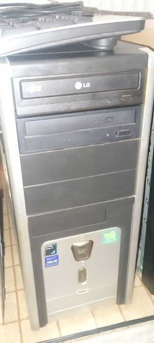 дъно Asus M4A77T+ кутия