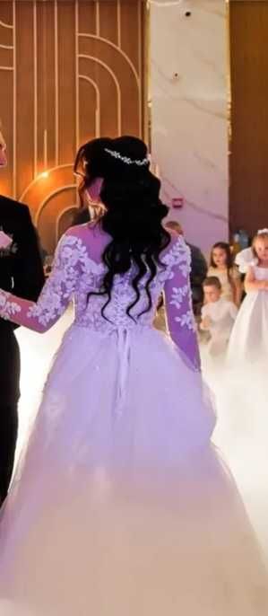 Se vinde rochie de mireasa.