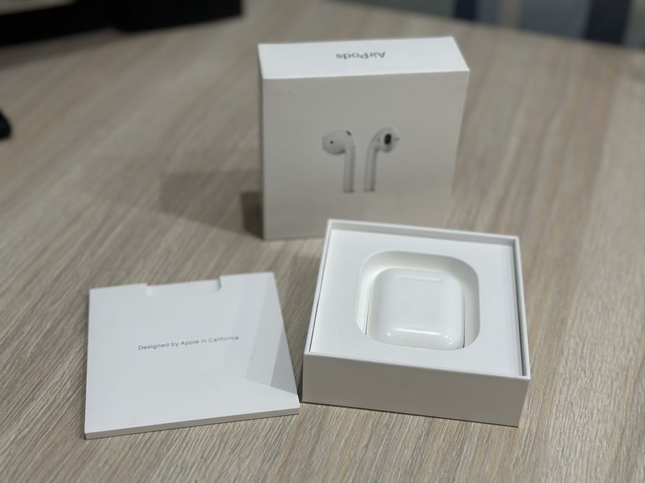 Продам AirPods 2