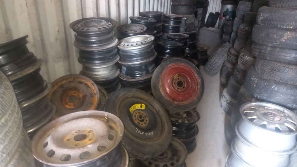 Диски для машин.