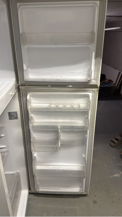 Продам холодильник lg
