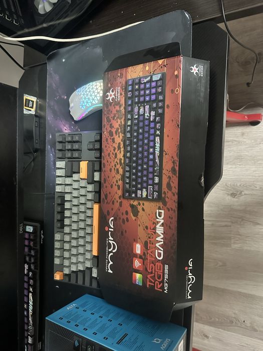 Vand setap complet de gaming  pretul negociabil