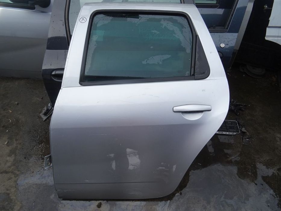 Vand Usa Spate Stanga Dacia Duster din 2011 fara rugina fara lovituri