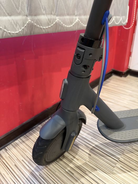 Xioami Mi Electric Scooter 3