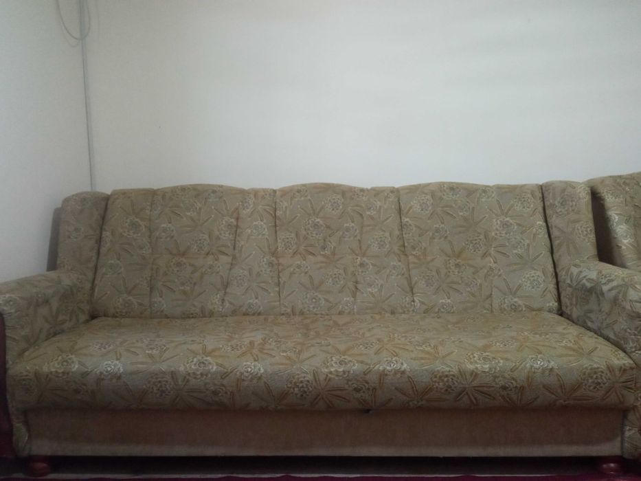 Срочно Диван и кресло
