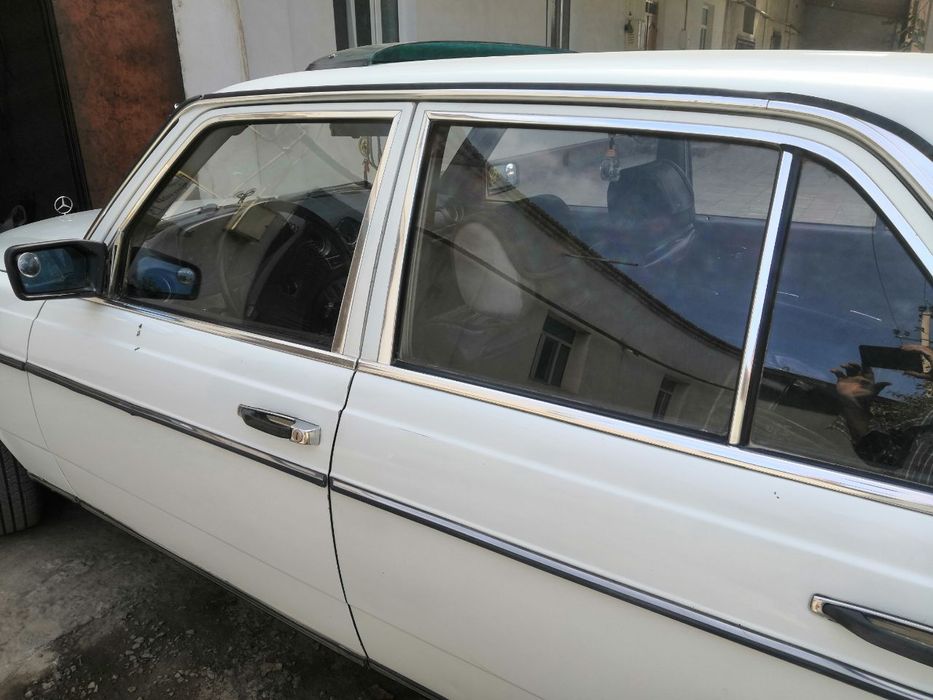 Мерседес Бенс  w123