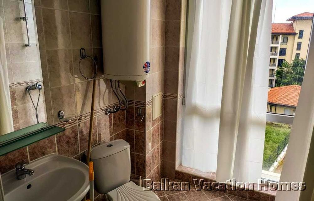 Продава се Двустаен апартамент в Бяла - 103 кв.м за 961 €/кв.м - Снимка #15