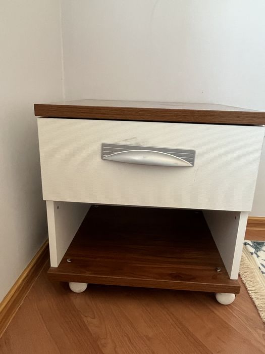 Продается подростковый белый гарнитур