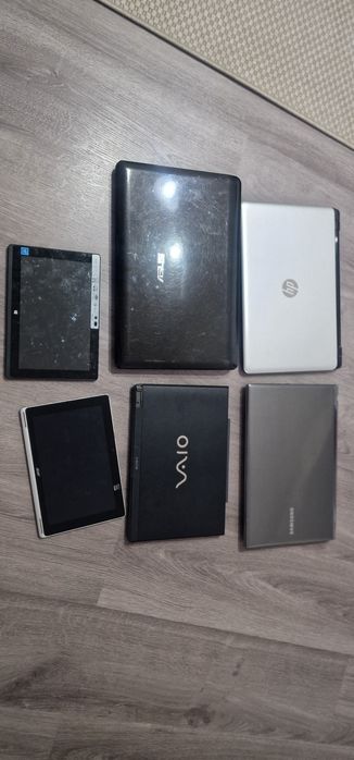 Laptop-uri pentru piese sau reparat