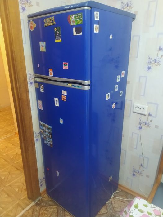 Продам холодильник