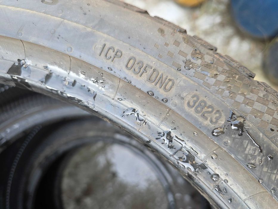 2бр Зимни гуми 255 35 21 - Continental - DOT 2023