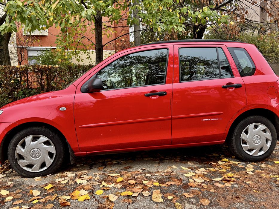 Vând Mazda 2 – 2003, 1.3 benzină, 126.000 km - 1100€