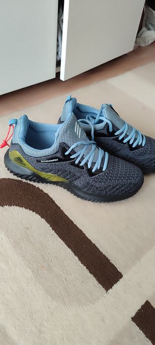 Кроссовки летние