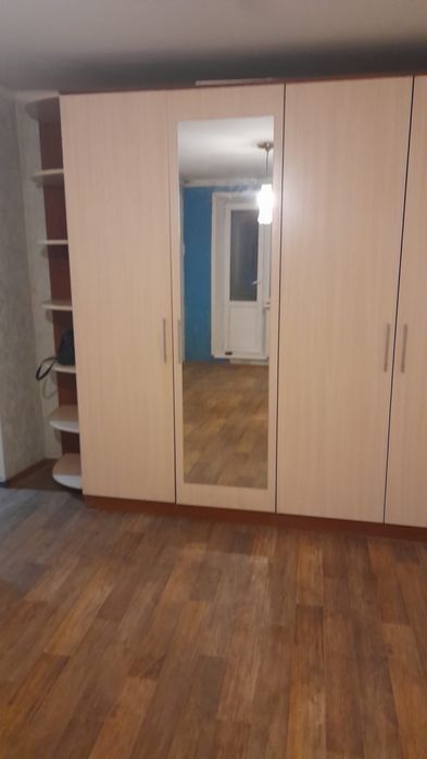 Продам шифоньер