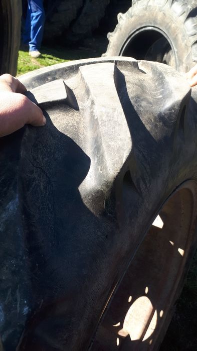 Cauciucuri tractor  12,4R28 cu jenti