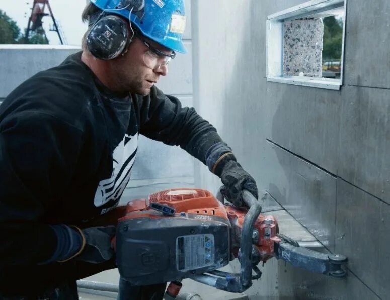 Услуги алмазное бурение и резка бетона и кирпича