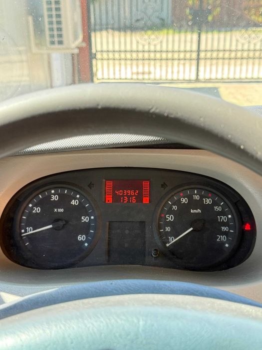 Renault Trafic 2.0 dCi – 115 CP | 2008 | Autoutilitară N1