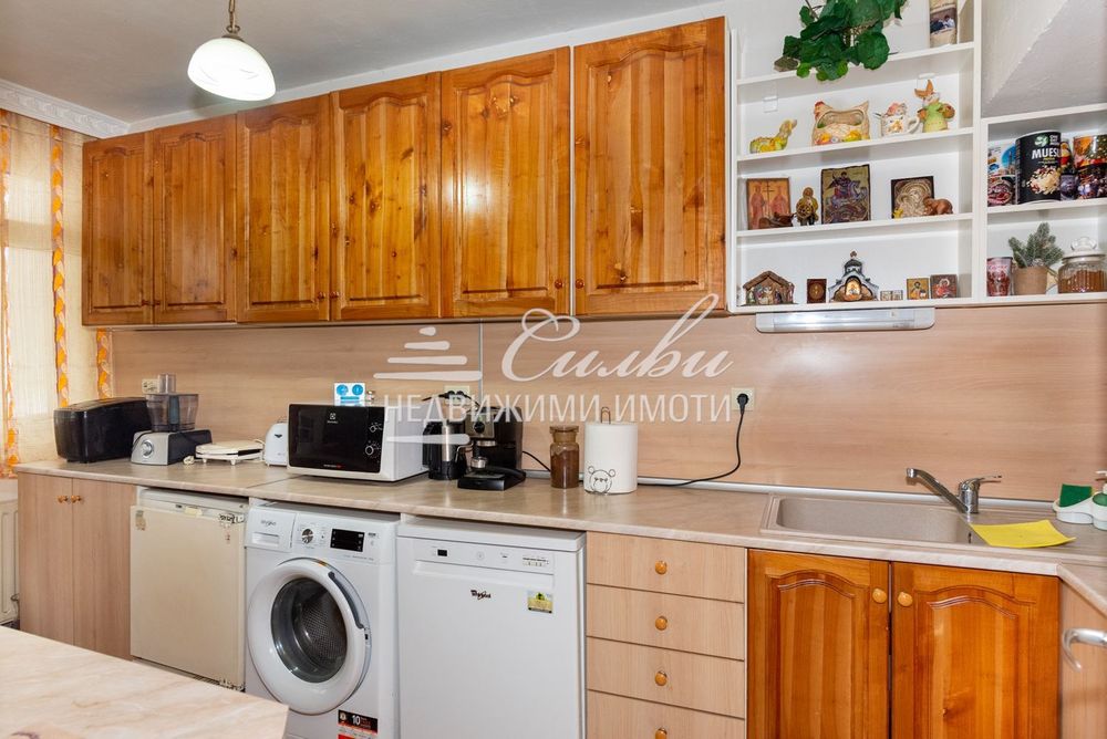 Многостаен ТУХЛЕН апартамент - кв. Куршун чешма!