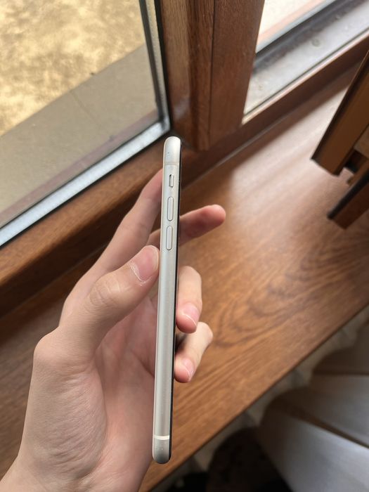 iPhone 11 white обмен тоже интересует