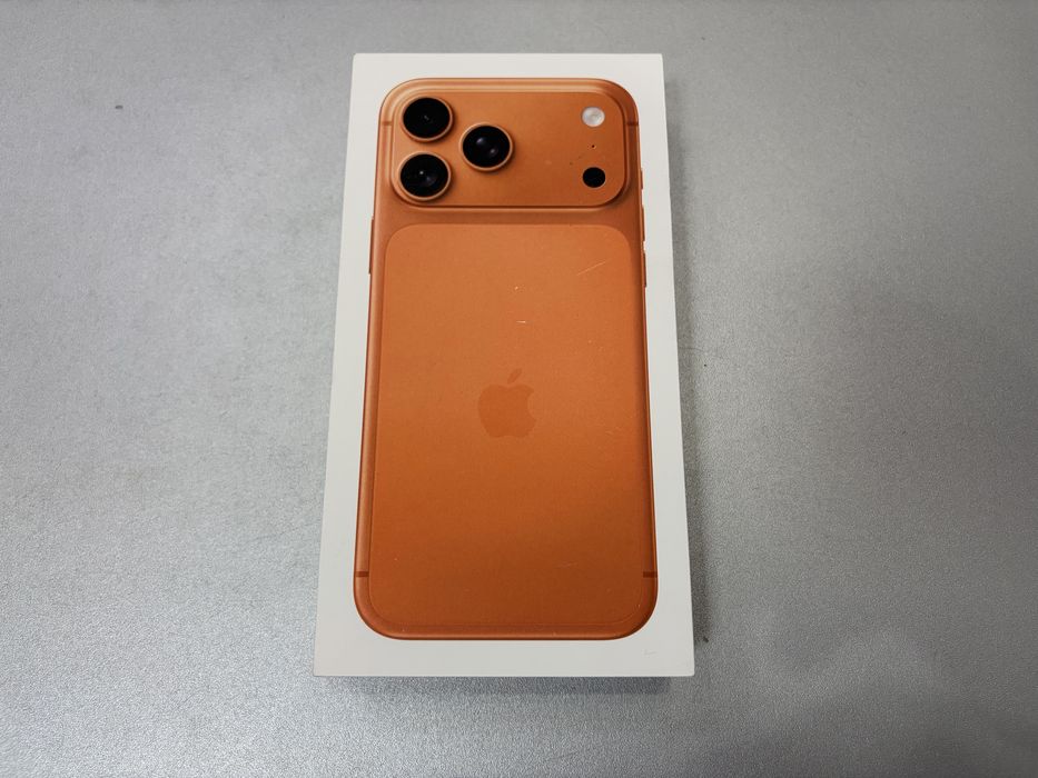 Iphone 17 Pro Max, 256 gb, Cosmic Orange, nou la cutie