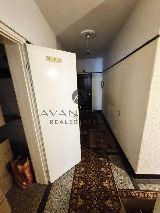 Продава се Тристаен апартамент в Пловдив, Кючук Париж - 100 кв.м за 1306 €/кв.м - Снимка #12