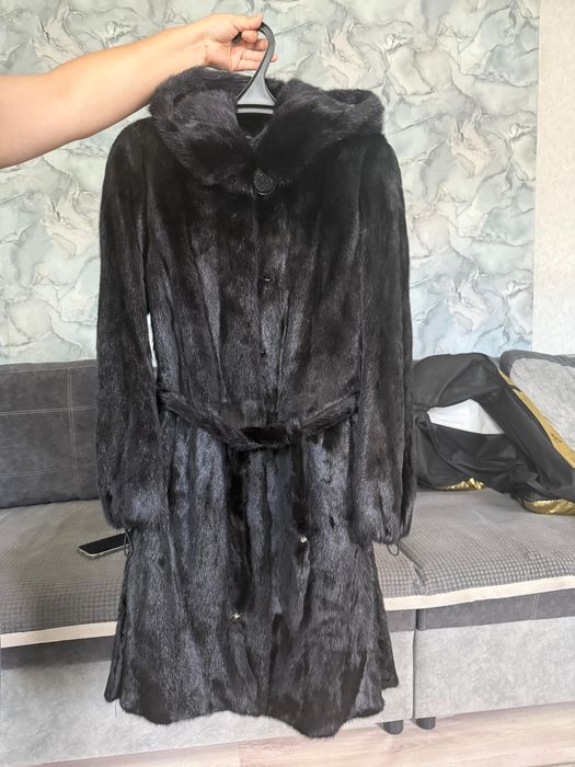 Продам норковую шубу.В хорошем состоянии.