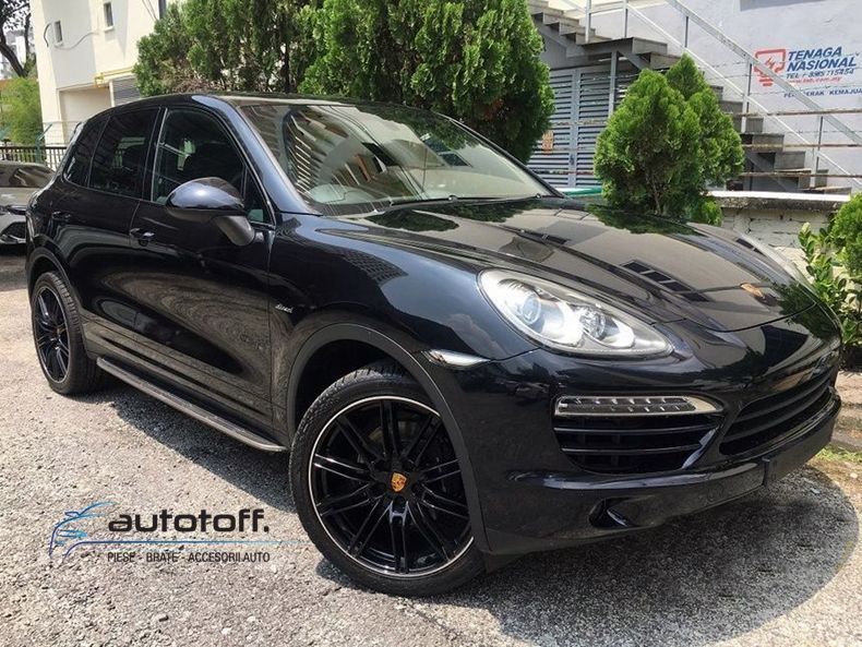 Praguri laterale Porsche Cayenne 958