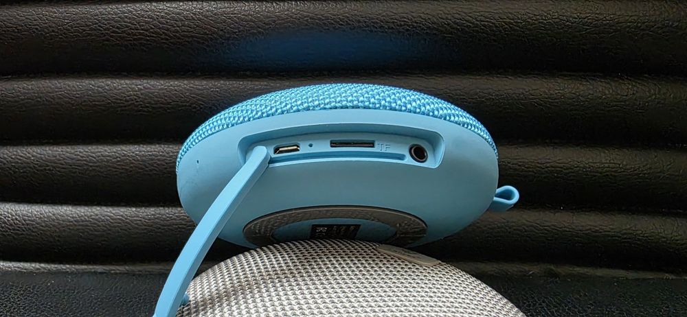 Блутут тонколона водоустойчива bluetooth колонка ipx5 ipx7