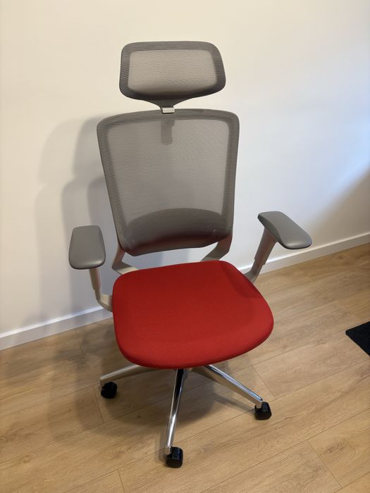 Vand Scaun ergonomic Colin-H, dull-red, cu baza aluminiu