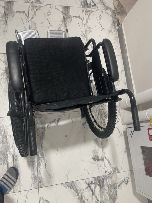 Коляска инвалидная б/у