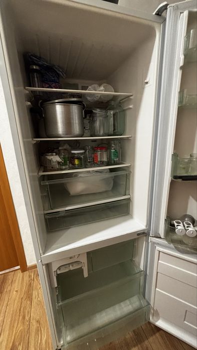 Продам холодильник Panasonic