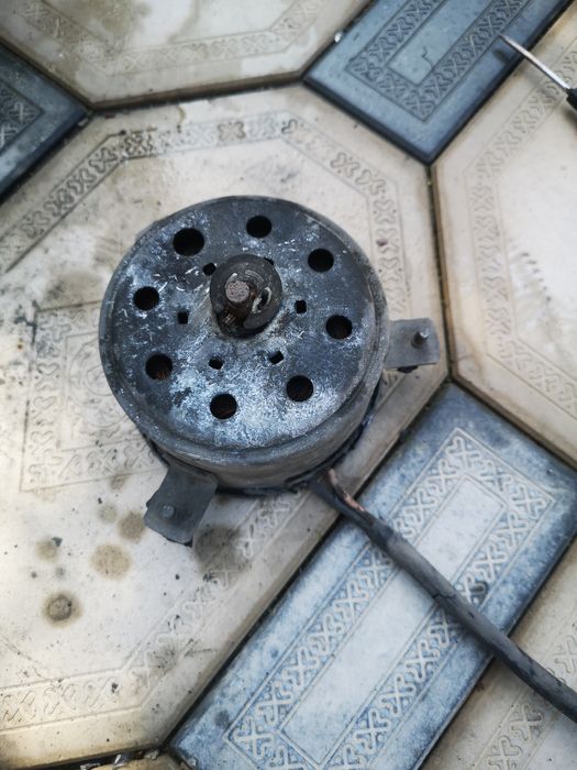 Моторчик на основной вентилятор