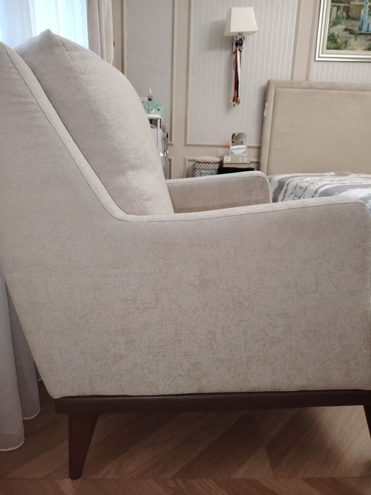 Кресло для гостиной