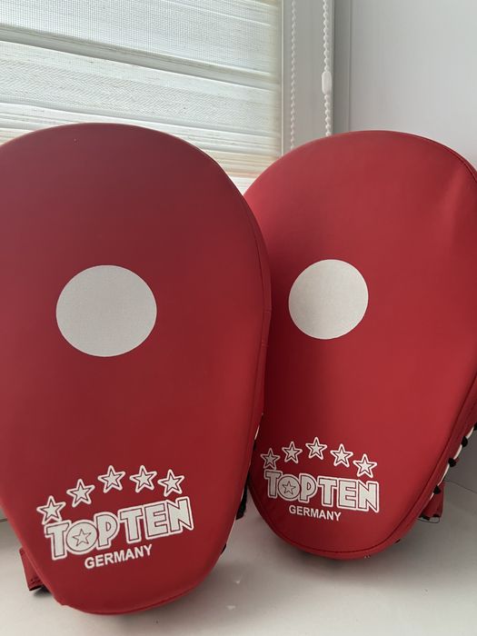 Тренировочные Лапы TOP TEN для бокса