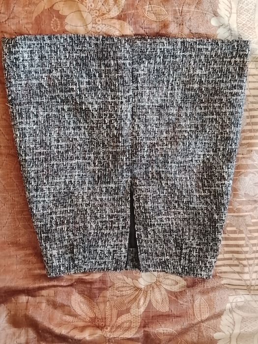 Продам женскую юбку