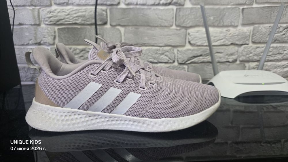Оригинальные кроссы adidas