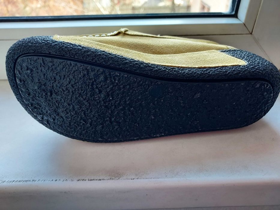 Pantofi noi de damã pentru picior nr.39 culoare muştar