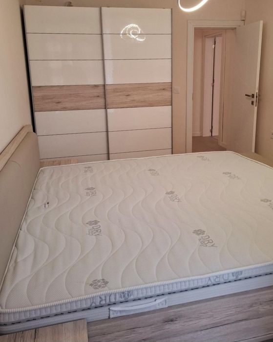 Продава се Тристаен апартамент в София, Център - 120 кв.м за 2750 €/кв.м - Снимка #2