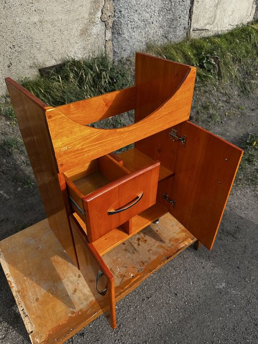 Продам тумбу под раковину