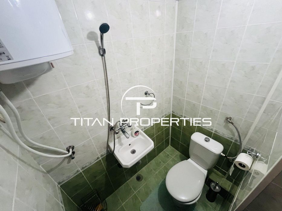 Дава се под наем Двустаен апартамент в Бургас, Център - 49 кв.м за 357 € - Снимка #6