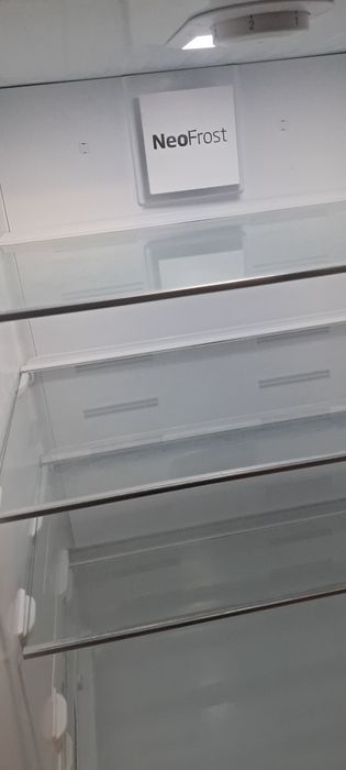Combina frigorifica Beko NeoFrost, impecabila